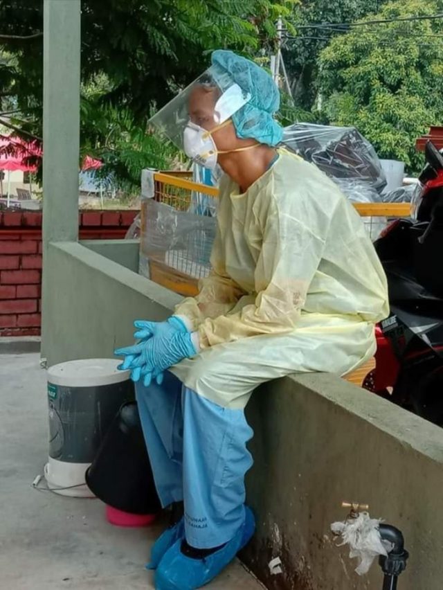 Makcik Cleaner Hospital Juga Berjasa