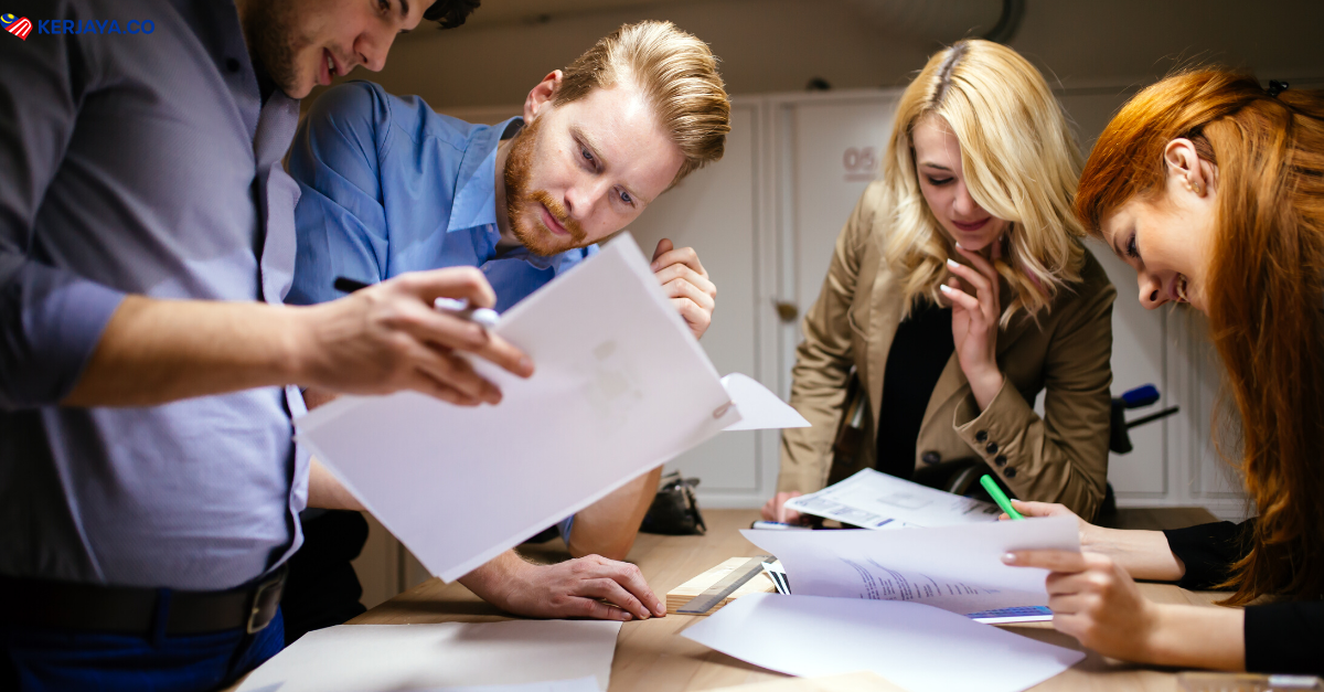 Tonjolkan Diri Anda Dengan 25 Perkataan Paling Top Dalam CV Bahasa Inggeris 