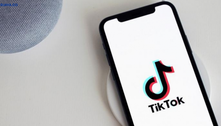 Presiden CUEPACS, Penjawat Awam Jangan Main Tik Tok Ketika 