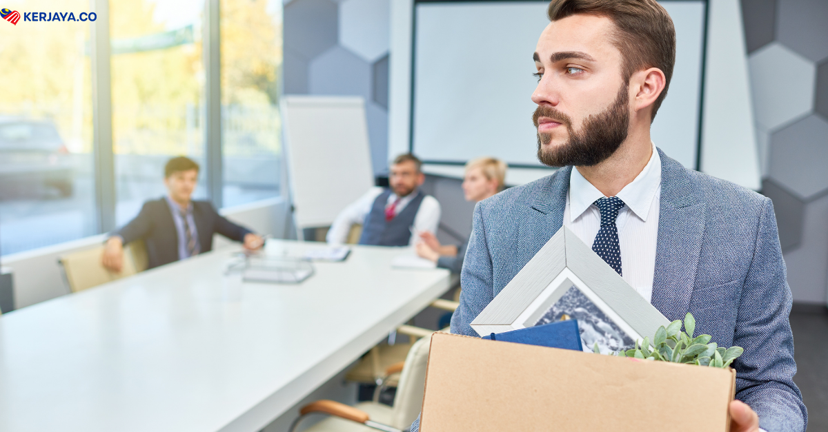 Adakah Majikan Mengikut Undang-Undang Ketika Membuang Pekerja_